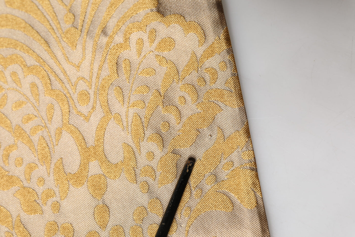 Gold Baroque Pattern Silk Blend Fringed 140cm X 15cm Scarf