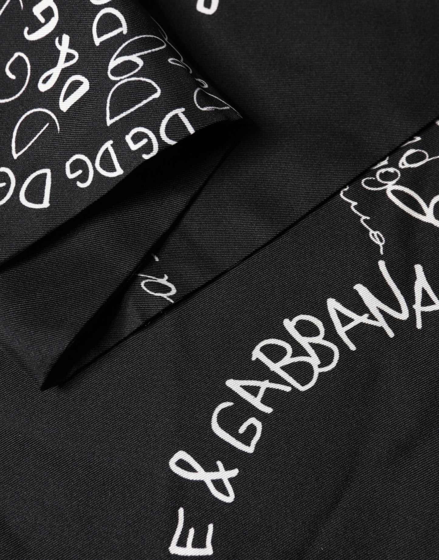 Black Logo Script Print Sik Foulard 137.5cm X 15cm Scarf