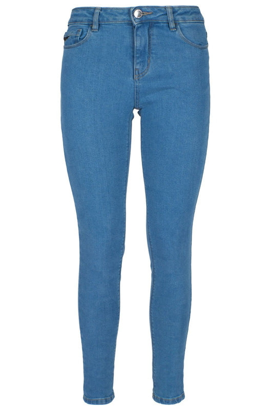 Light Blue Skinny Jeans for the Modern Woman