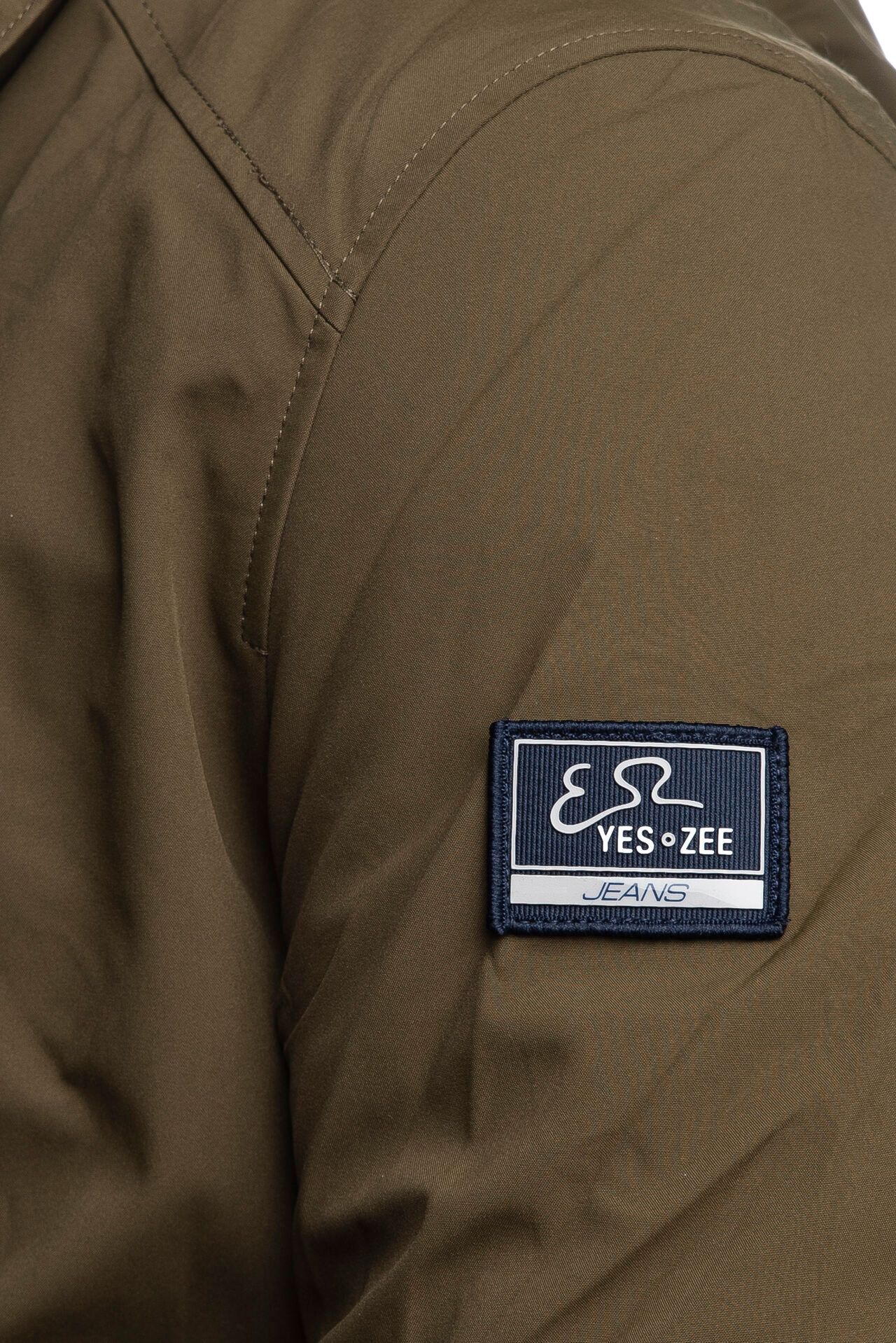 Tech Neck Hoodie Jacket – Windproof & Waterproof