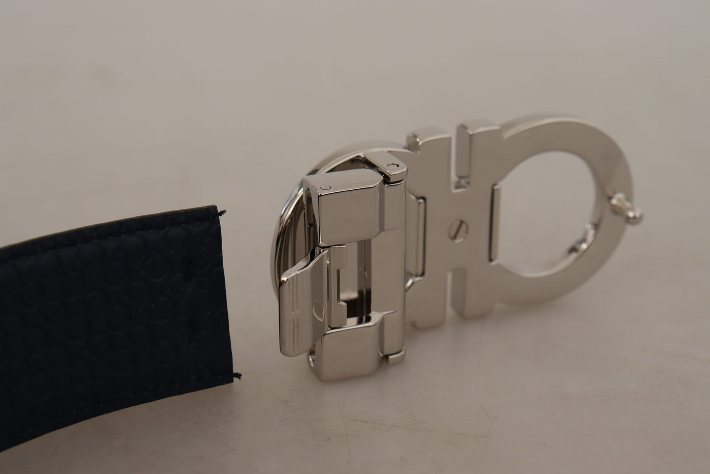 Elegant Reversible Leather Belt - Dual Tone