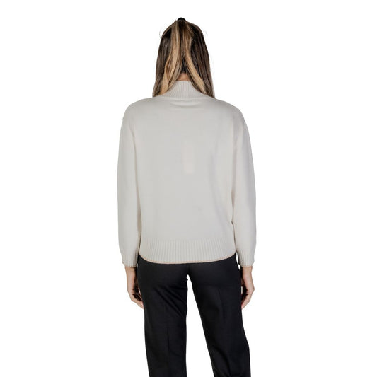 Cream Polyester Sweatshirt