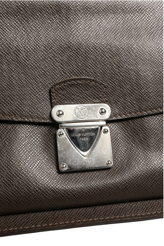 Belaia Clutch Taiga Leather