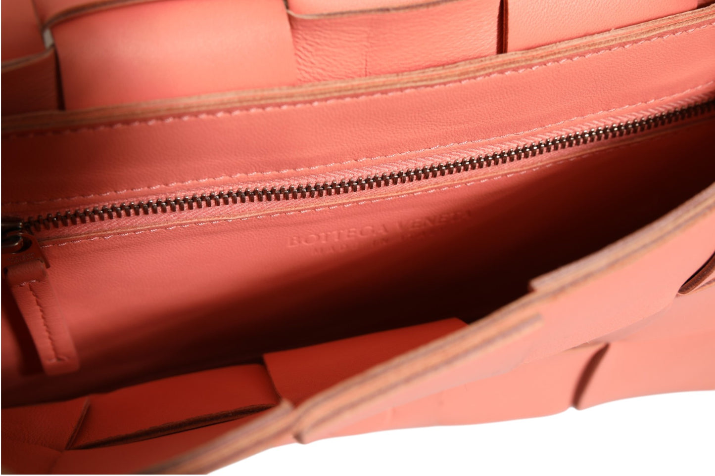 Lambskin Maxi Intrecciato Cassette Crossbody Bag
