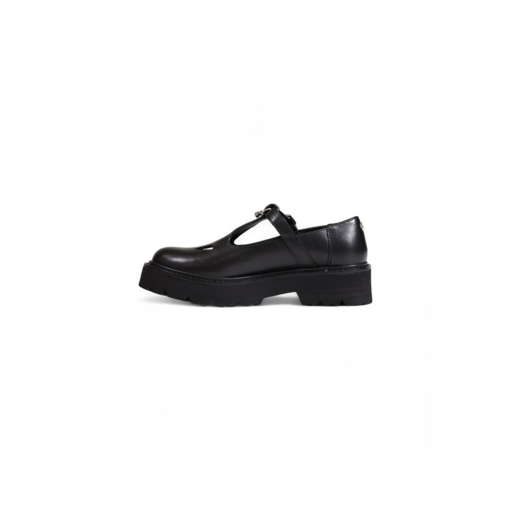Black Leather Platform Pumps