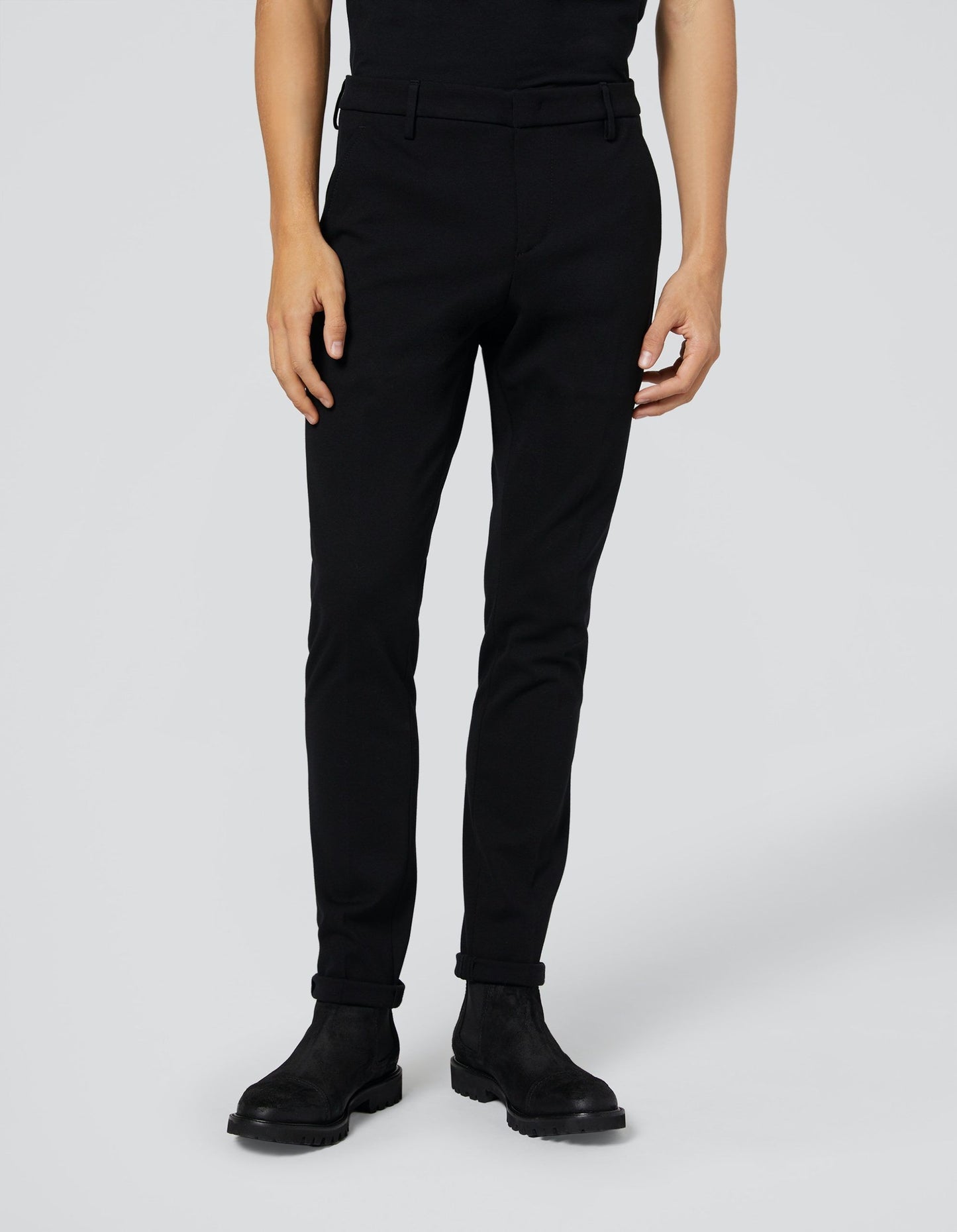 Elegant Slim Chino Trousers in Black