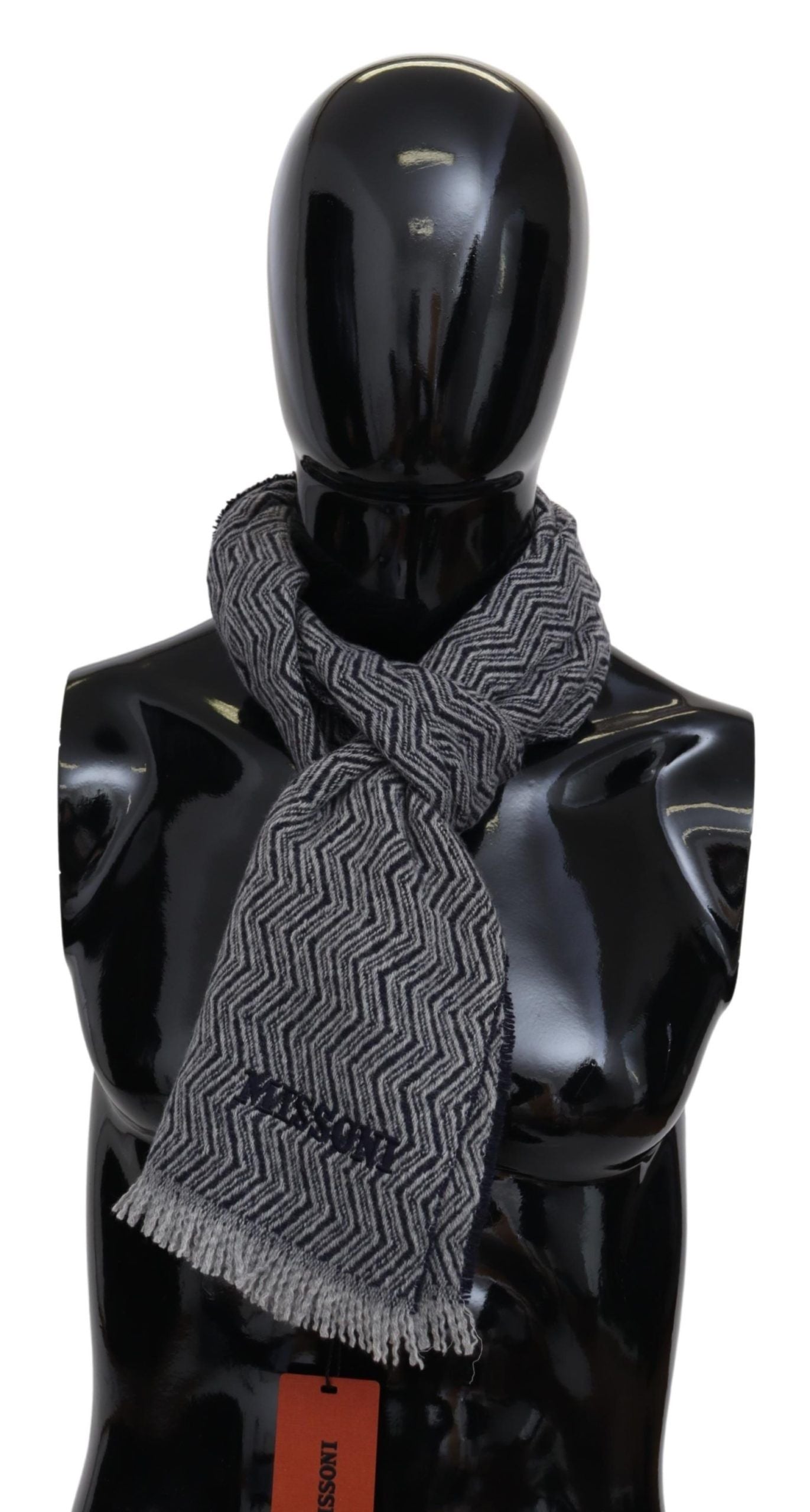 Elegant Cashmere Zigzag Scarf