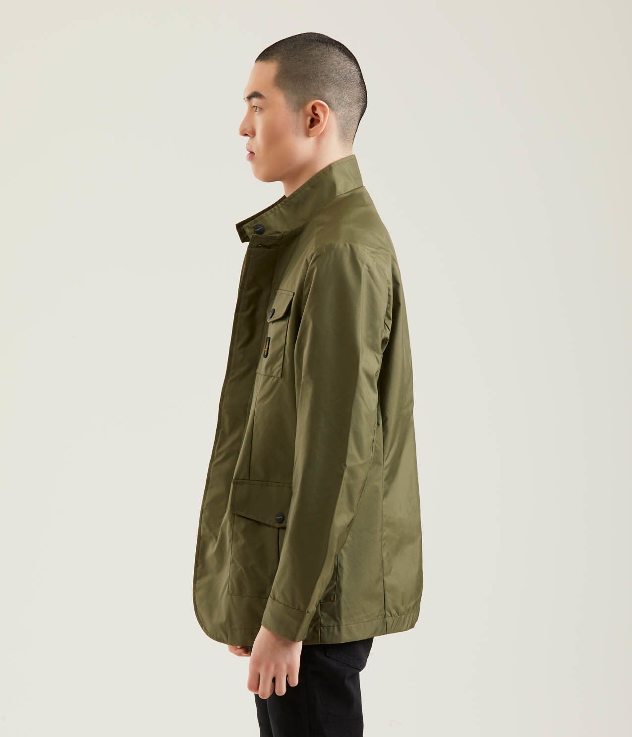 Crisp Nylon Four-Pocket Versatile Jacket