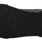 Elegant Low Top Casual Sneakers in Black