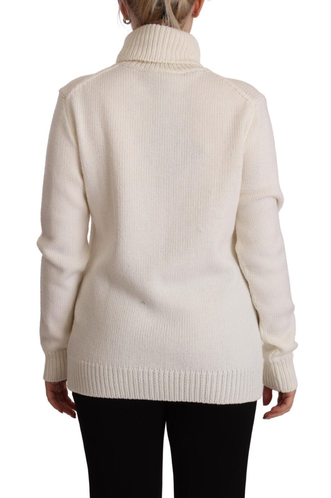 Elegant Floral Embroidered Wool Turtleneck