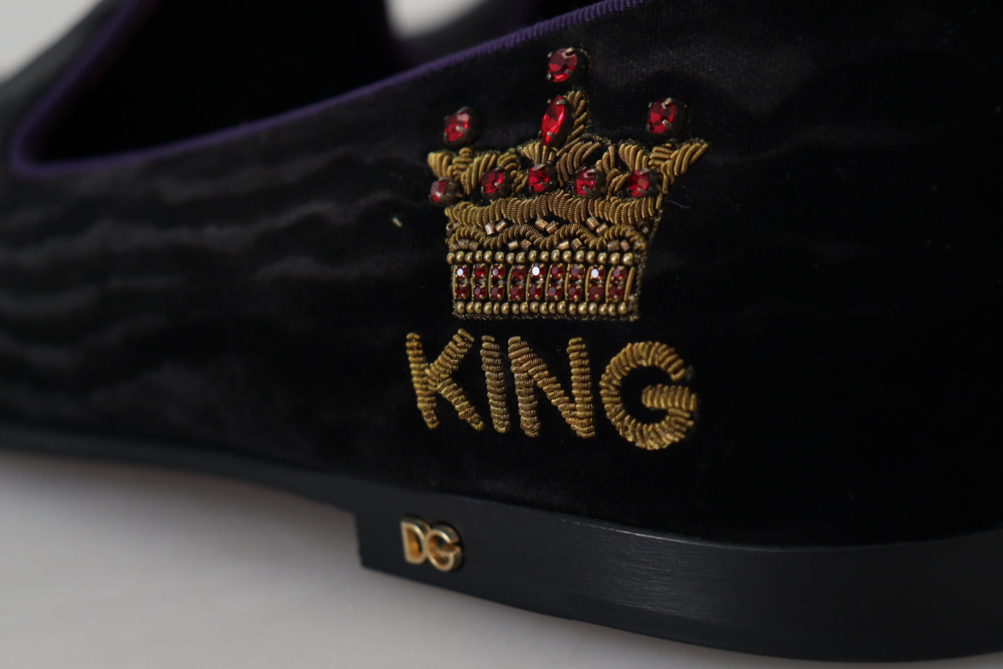 Elegant Velvet Slipper Loafers in Purple
