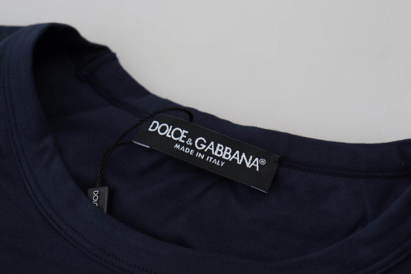 Elegant Crewneck Cotton Tee in Blue