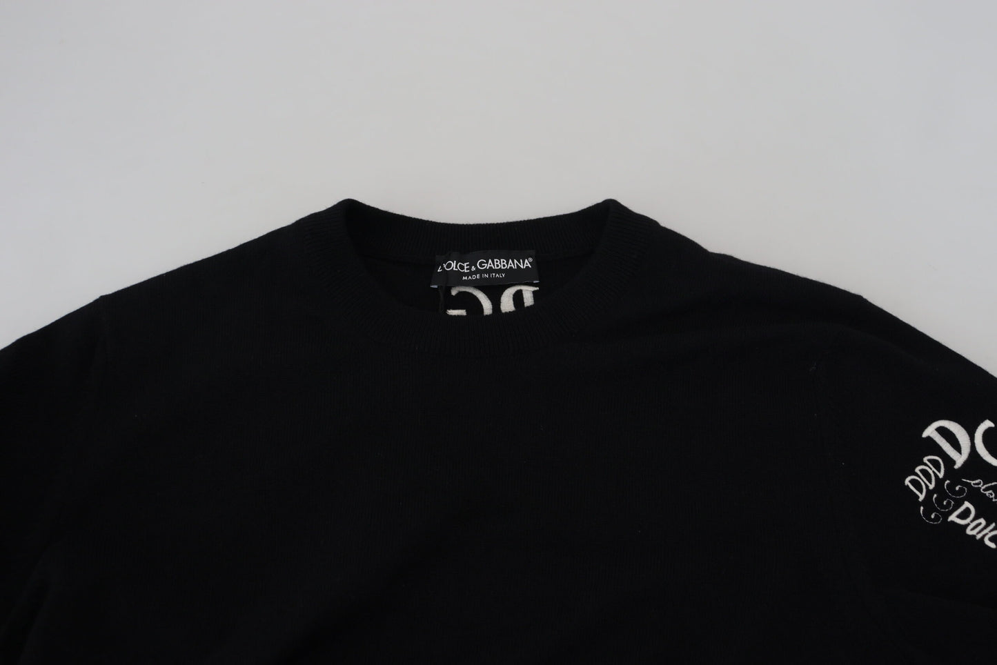 Elegant Black Cashmere Pullover Sweater