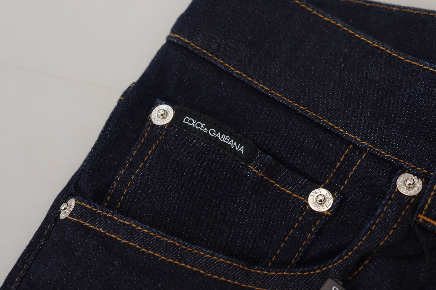 Chic Skinny Denim Jeans for the Fashion-Forward