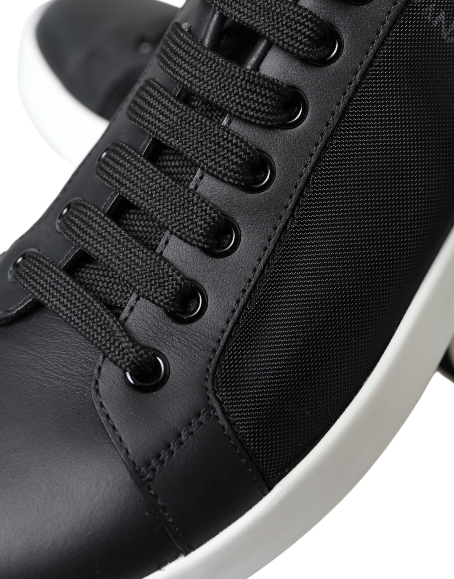 Elegant Black and White Low-Top Sneakers
