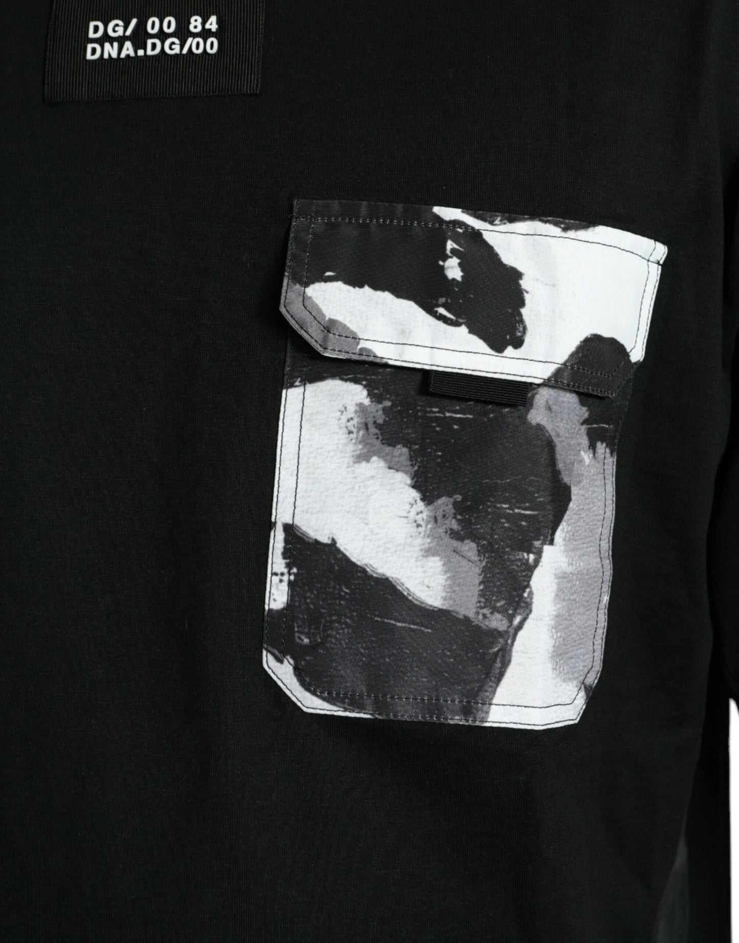 Elegant Camouflage Print Crew Neck Tee
