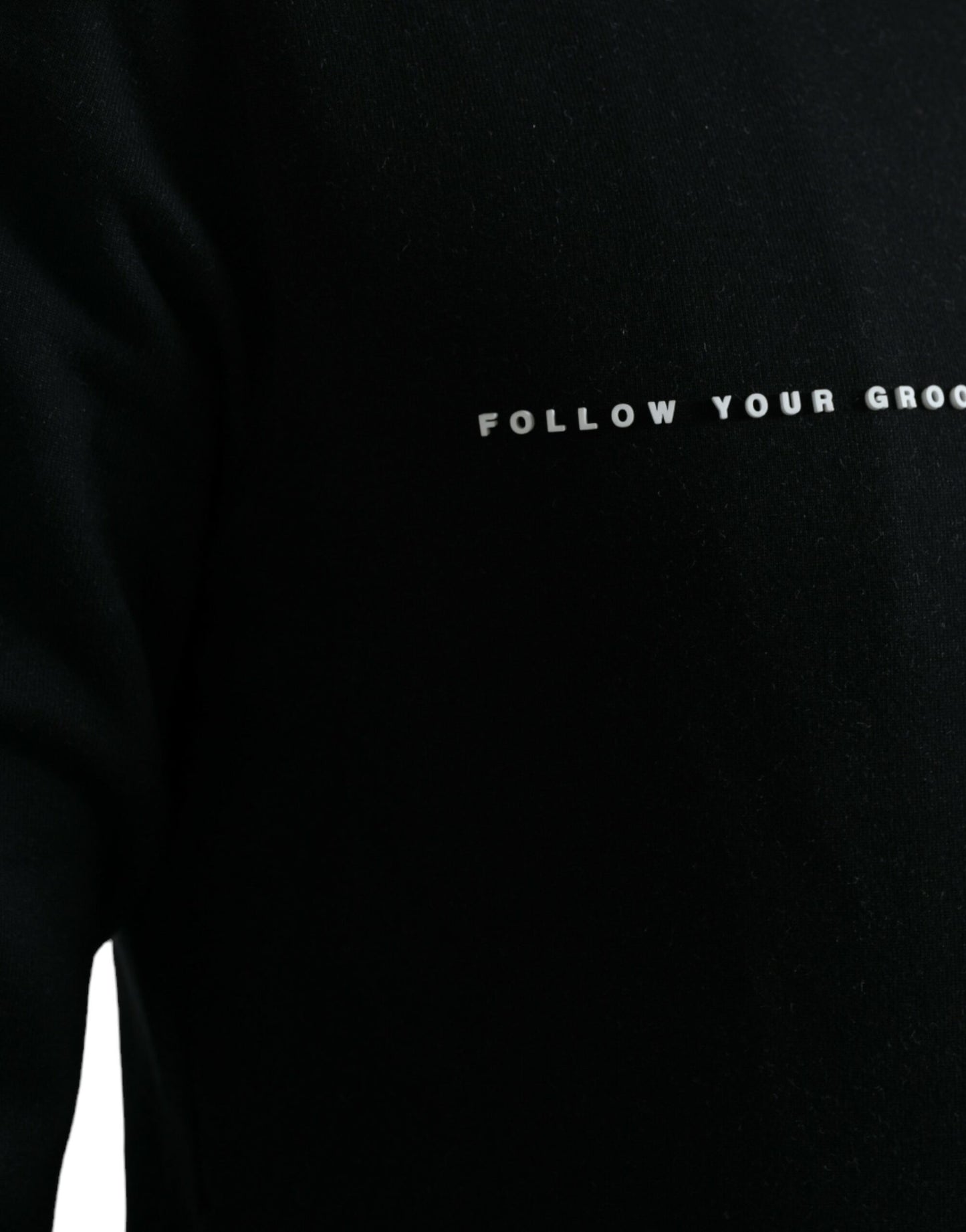 Elegant Crewneck Black Pullover Sweater