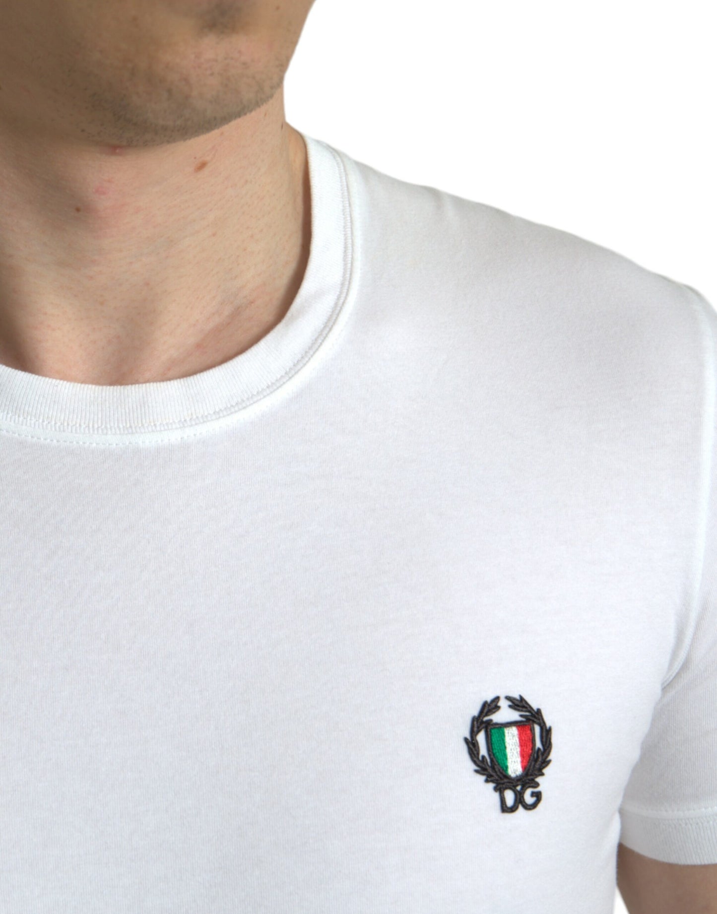 Elegant Crew Neck Tee with Emblematic Crest