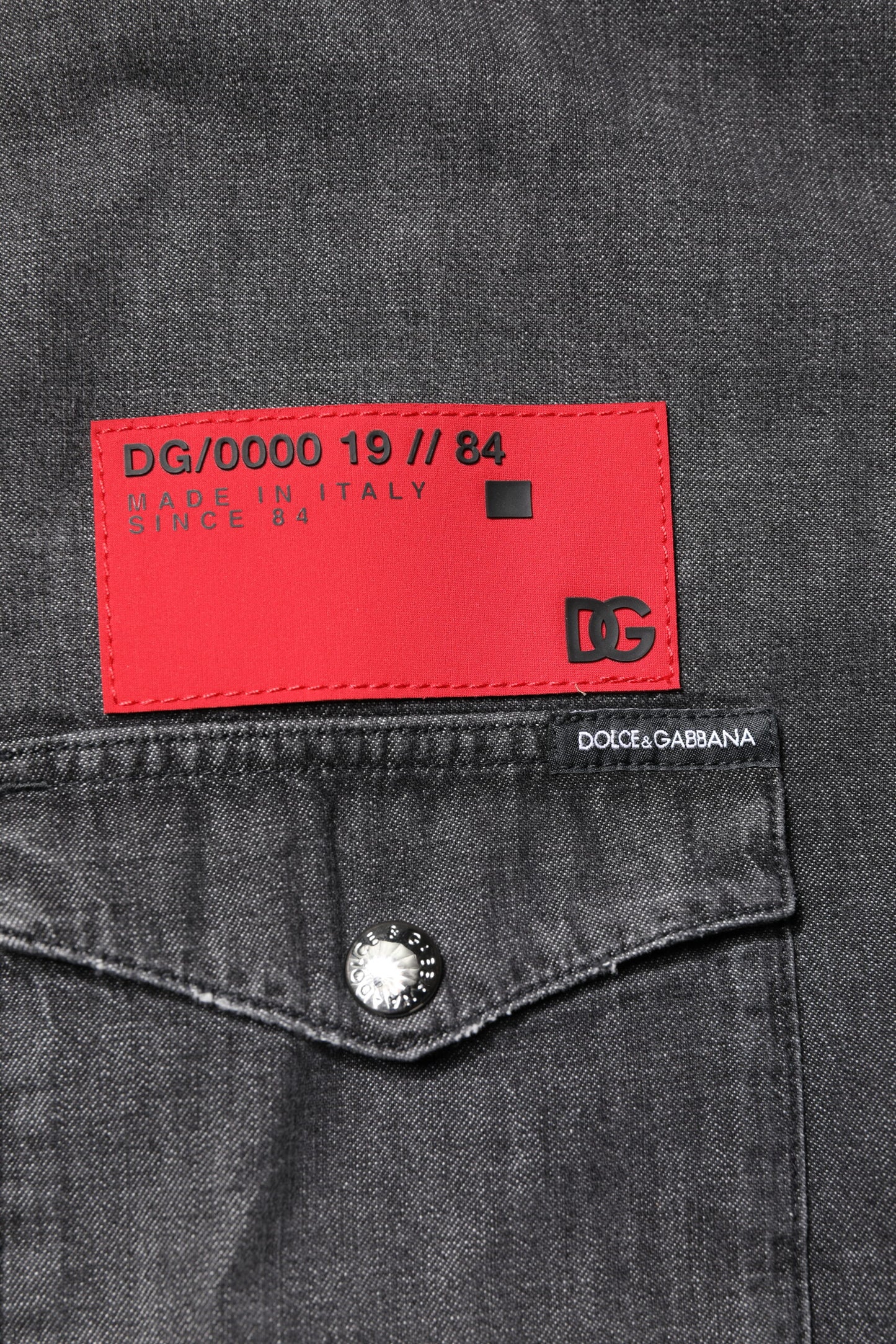 Gray Long Sleeves Button Down Denim Shirt