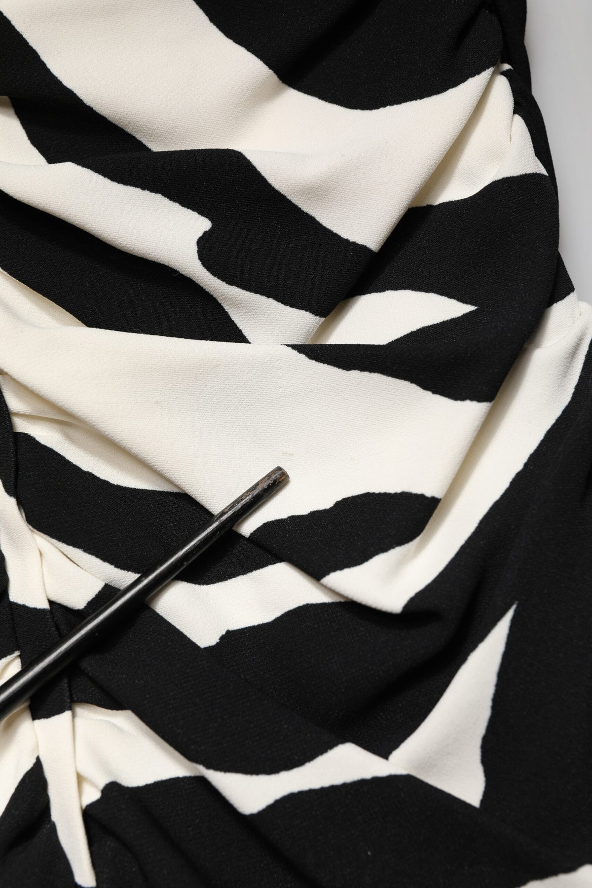 Black White Zebra Viscose Sheath Midi Dress