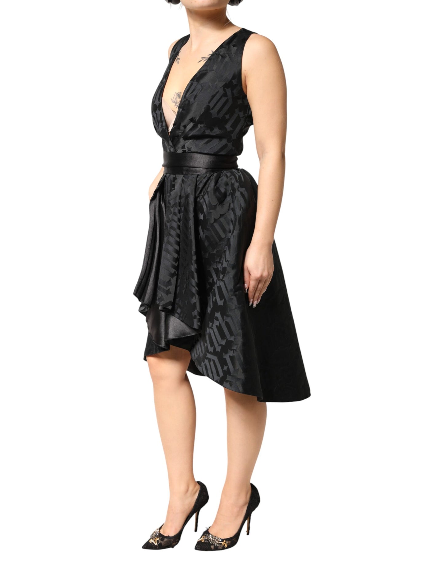Black Jacquard Deep V-neck Sleeveless 2 Pc Dress