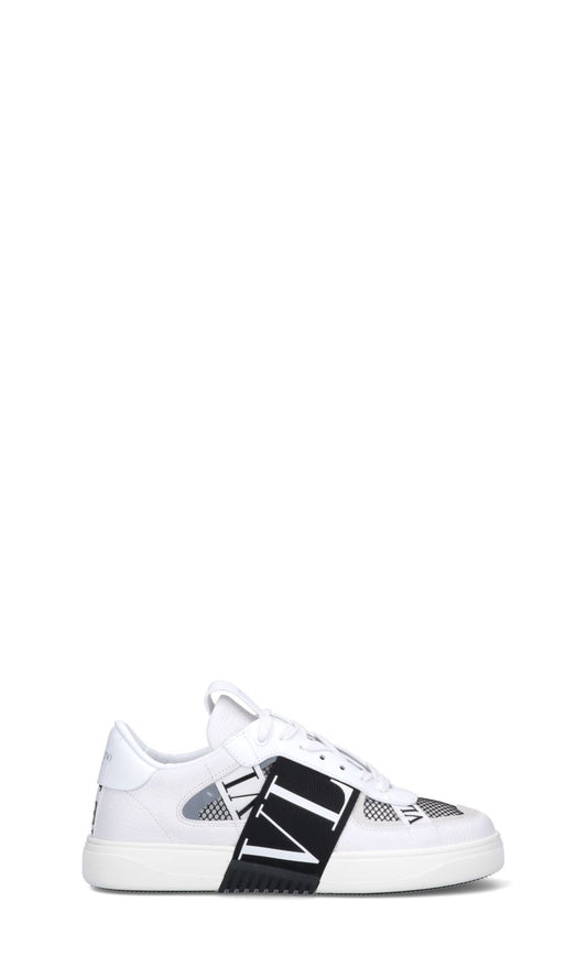 Elegant Leather Low-Top Sneakers in Monochrome