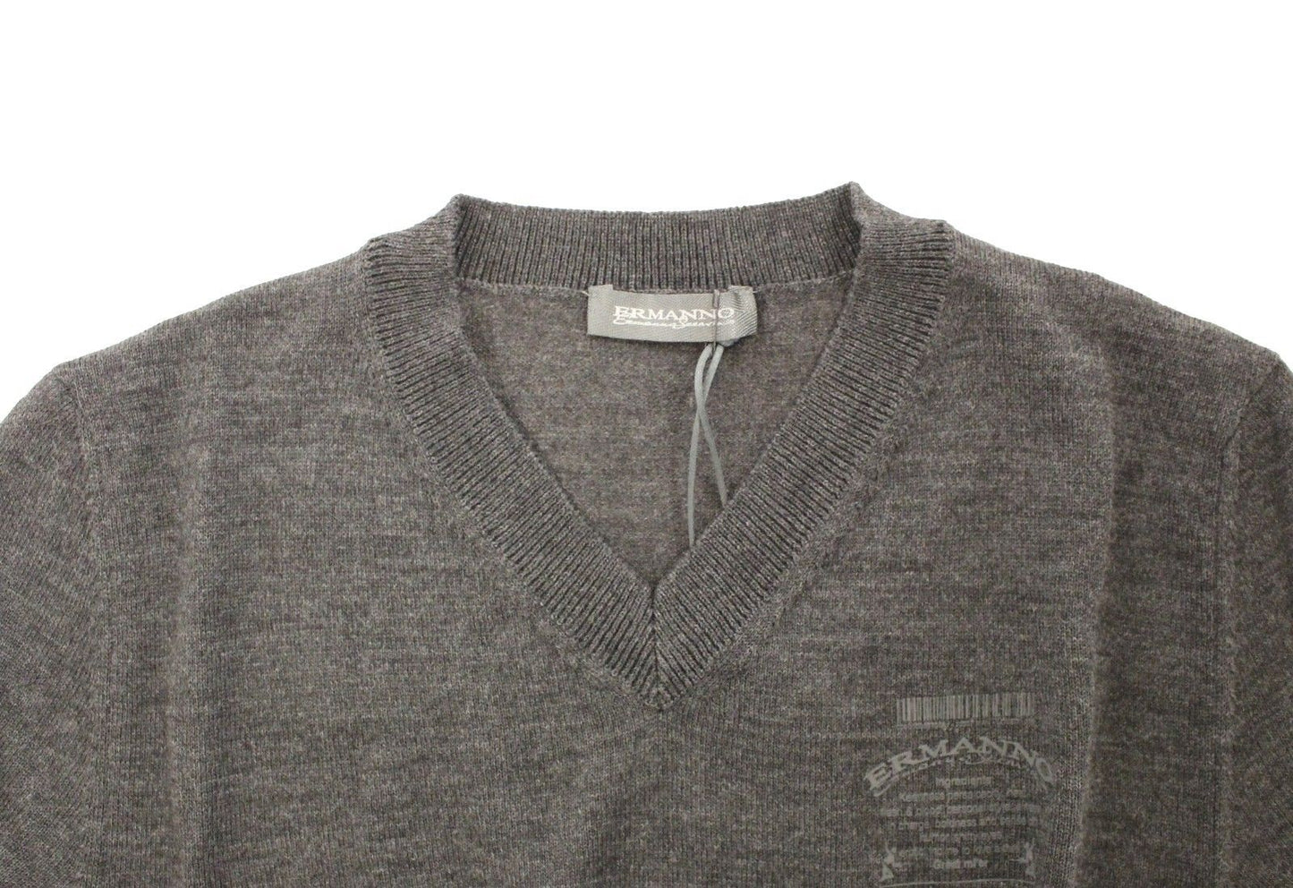 Chic Gray V-Neck Wool Blend Pullover Sweater