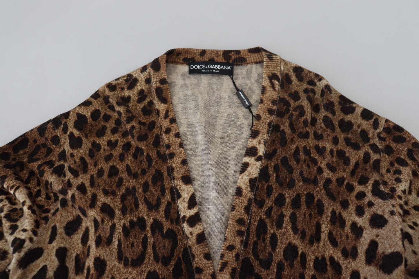 Elegant Leopard Wool Cardigan Sweater