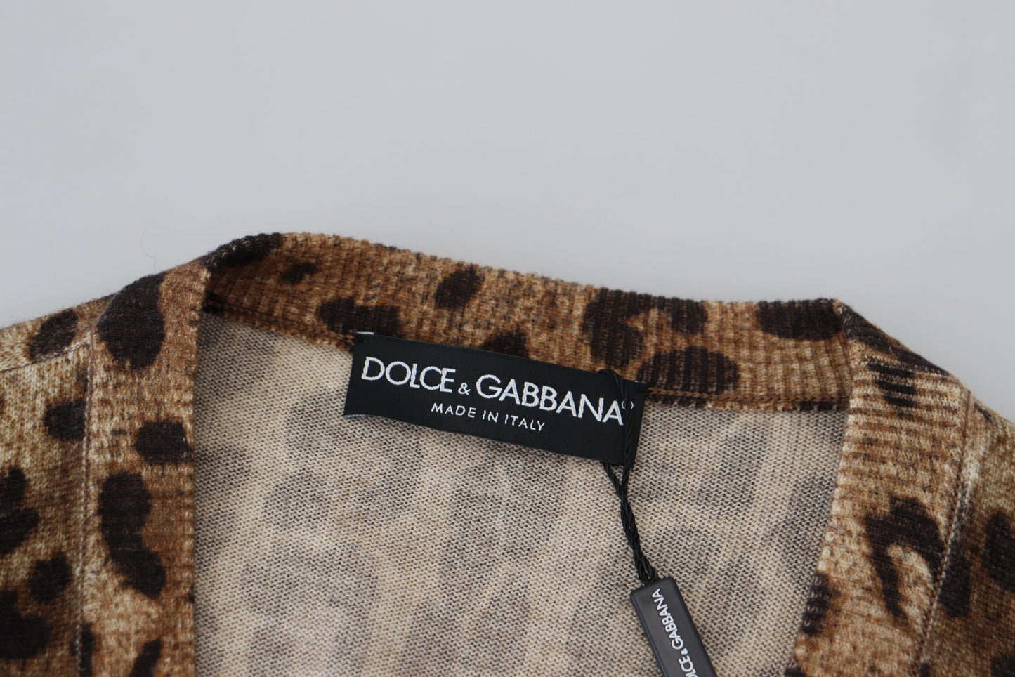 Elegant Leopard Wool Cardigan Sweater