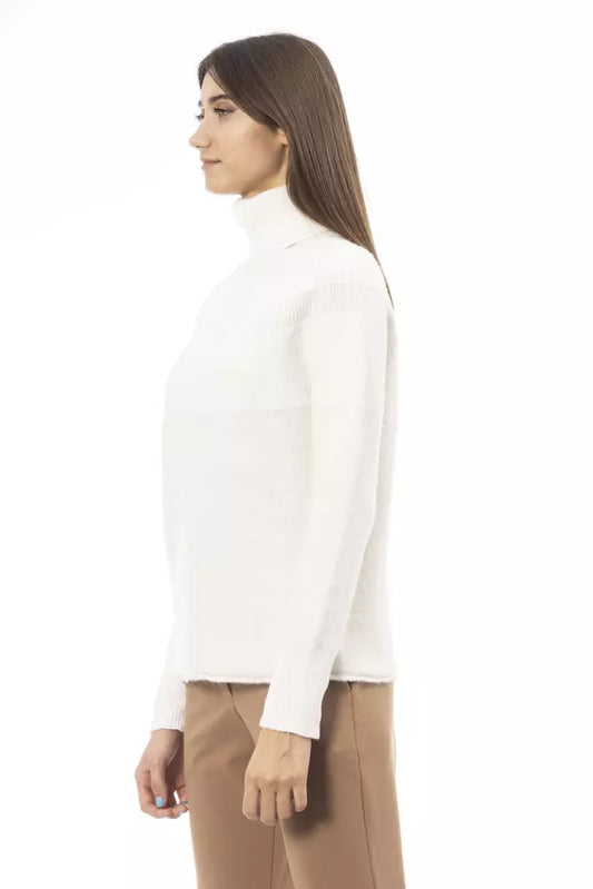 Elegant Turtleneck Sweater in Pure White